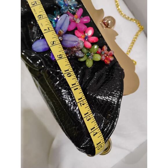 3d Floral Bead design special occasion handbag - Picture 6 of 10